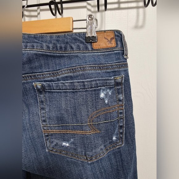 American Eagle Favorite Boyfriend Jeans - Picture 2 of 12